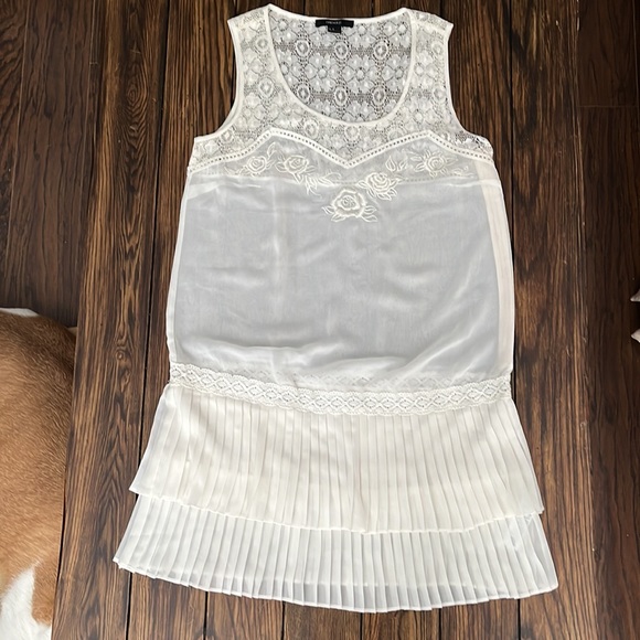 EUC Forever 21 ivory dress - Picture 3 of 8